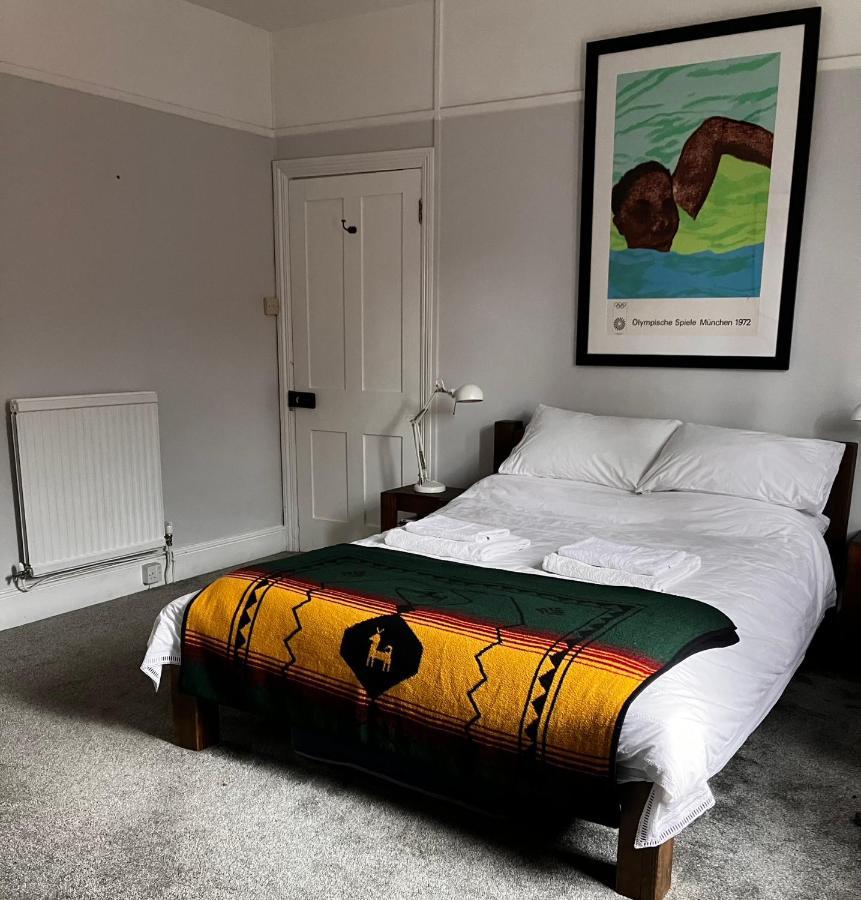 In The Centre Of Shaftesbury Apartment Luaran gambar