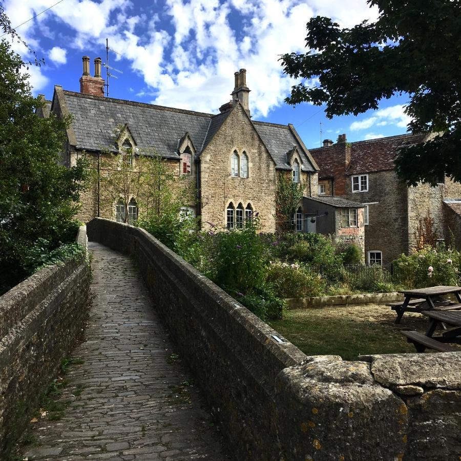 In The Centre Of Shaftesbury Apartment Luaran gambar